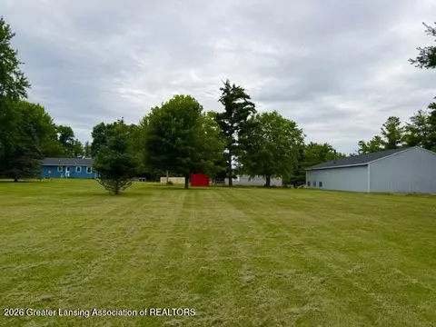 Exterior - 9230 W Howe Rd, Eagle, MI 48822 photo 4 of 5
