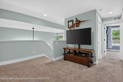 Entry Way - 1695 W Solon Rd, Dewitt, MI 48820 photo 4 of 5