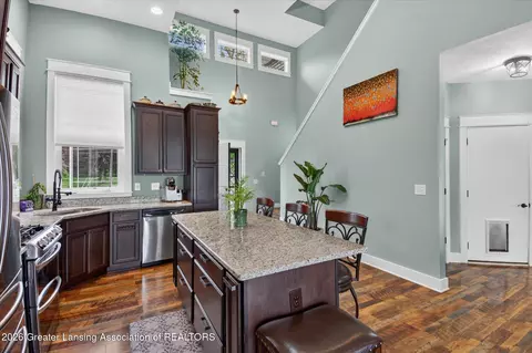 Kitchen - 1695 W Solon Rd, Dewitt, MI 48820 photo 3 of 4