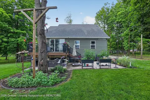 Exterior - 1695 W Solon Rd, Dewitt, MI 48820 photo 12 of 15