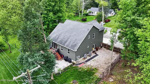 View/Area - 1695 W Solon Rd, Dewitt, MI 48820 photo 1 of 2