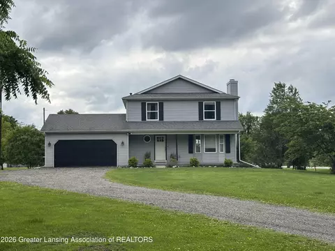 8585 N Gregory Rd, Fowlerville, MI 48836