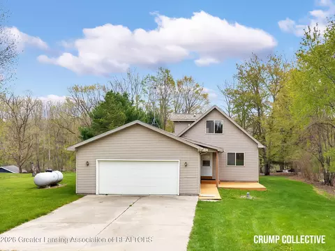 9129 Lakeside Dr, Perrinton, MI 48871