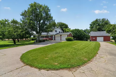 Exterior - 11892 S Wright Rd, Eagle, MI 48822 photo 2 of 12
