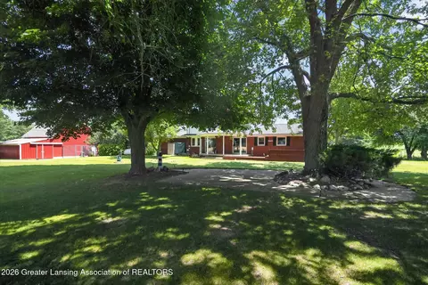 Exterior - 11892 S Wright Rd, Eagle, MI 48822 photo 9 of 12