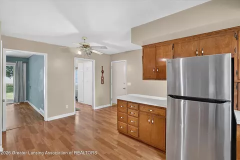 Entry Way - 11892 S Wright Rd, Eagle, MI 48822 photo 2 of 2