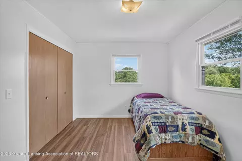 Bedroom - 11892 S Wright Rd, Eagle, MI 48822 photo 8 of 9