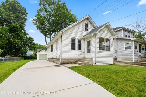 213 S Hayford Ave, Lansing, MI 48912