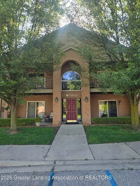 1429 Duncan Dr, Chelsea, MI 48118
