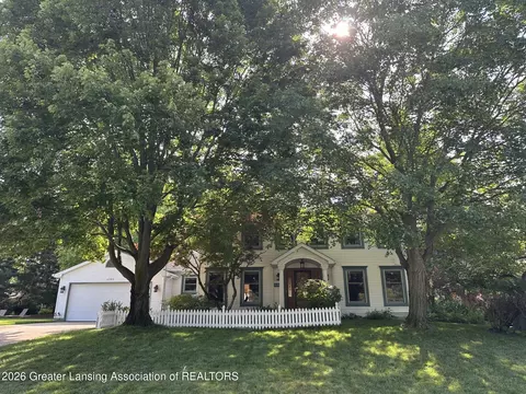 4288 Indian Glen Dr, Okemos, MI 48864