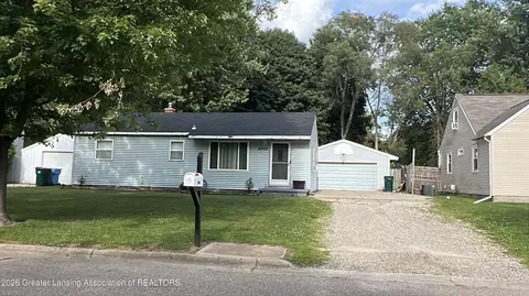 6935 Cooper Rd, Lansing, MI 48911