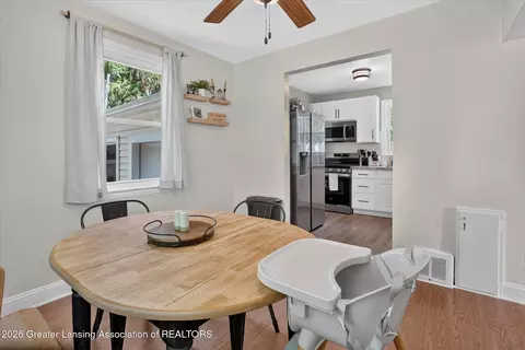 Dining - 730 Hunter Blvd, Lansing, MI 48910 photo 1 of 3