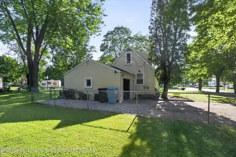 Exterior - 730 Hunter Blvd, Lansing, MI 48910 photo 4 of 8
