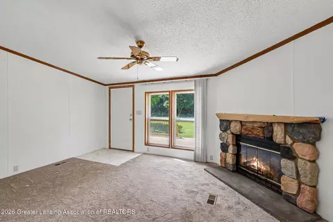 Living - 4270 Trumble Rd, Jackson, MI 49201 photo 1 of 1