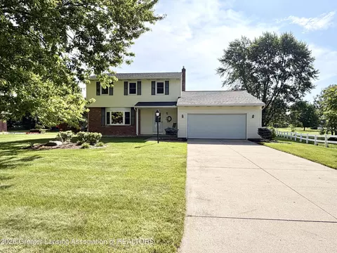 12758 E Greenfield Rd, Grand Ledge, MI 48837