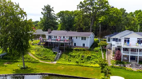 75 Sunnyside Dr, Battle Creek, MI 49015