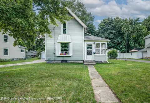 4203 Holt Rd, Holt, MI 48842