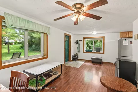 Entry Way - 130 Benton St, Bellevue, MI 49021 photo 3 of 3