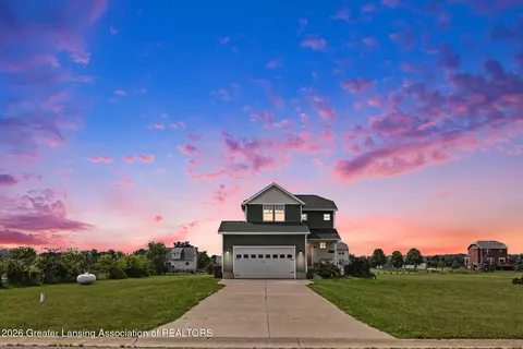 8093 Idared Rd, Saint Johns, MI 48879