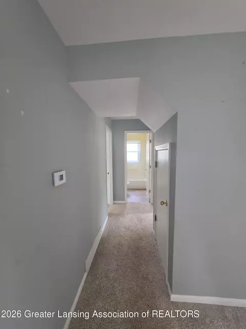 Entry Way - 1214 Sherman St, Adrian, MI 49221 photo 1 of 1