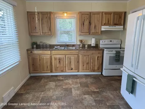 Kitchen - 1214 Sherman St, Adrian, MI 49221 photo 1 of 1