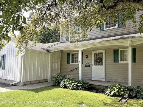1638 Peppertree Ln, Lansing, MI 48912