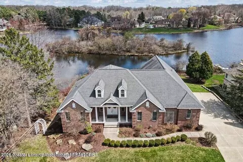 6330 Island Lake Dr, East Lansing, MI 48823
