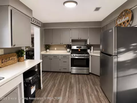 Kitchen - 219 E Adelaide St, Maple Rapids, MI 48853 photo 2 of 2