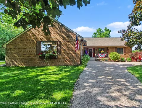 5589 N Territorial Rd, Ann Arbor, MI 48105