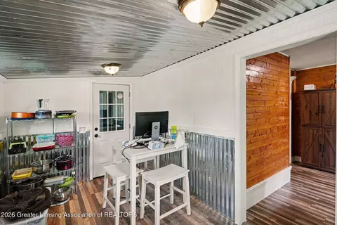 Entry Way - 3355 E Braden Rd, Perry, MI 48872 photo 1 of 2
