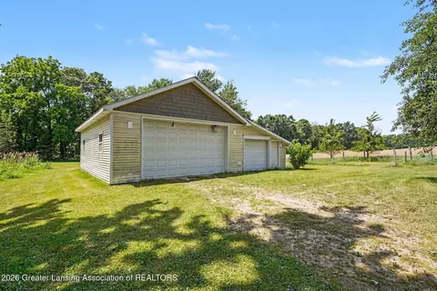 Exterior - 3355 E Braden Rd, Perry, MI 48872 photo 4 of 5