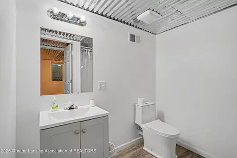 Bath - 3355 E Braden Rd, Perry, MI 48872 photo 5 of 5