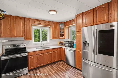 Kitchen - 3355 E Braden Rd, Perry, MI 48872 photo 1 of 3