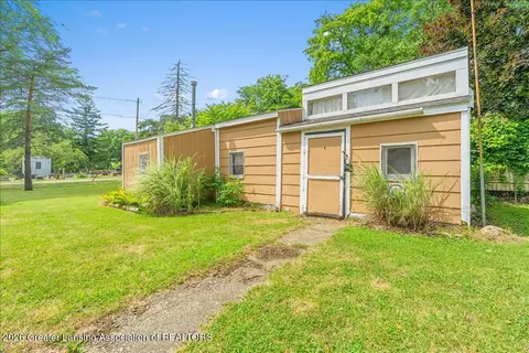 Exterior - 501 Keyte St, Owosso, MI 48867 photo 6 of 6
