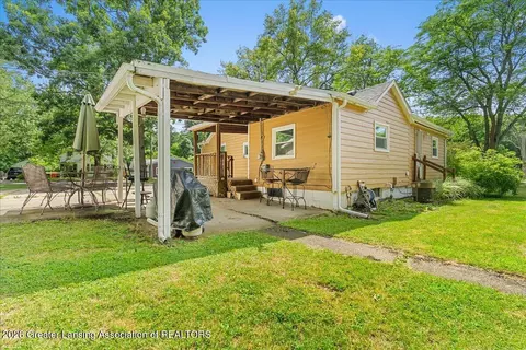 Exterior - 501 Keyte St, Owosso, MI 48867 photo 5 of 6