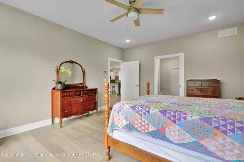 412 E Washington St, Dimondale, MI 48821 photo 19