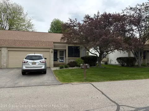 1216 Brook Trl #34, Lansing, MI 48917