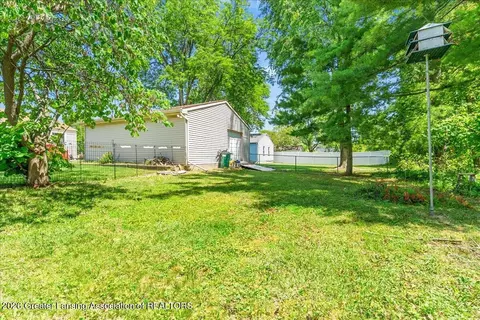 Exterior - 3229 Timber Dr, Lansing, MI 48917 photo 7 of 7
