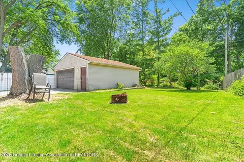 Exterior - 3229 Timber Dr, Lansing, MI 48917 photo 4 of 7