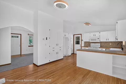 3970 Vanneter Rd, Williamston, MI 48895 photo 12