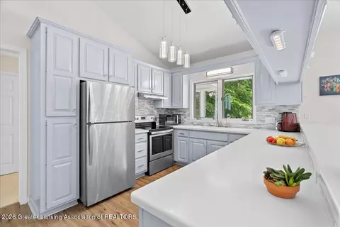 Kitchen - 5644 Bath Rd, Bancroft, MI 48414 photo 2 of 4