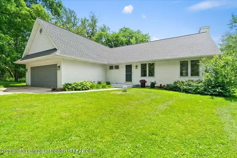 Exterior - 5644 Bath Rd, Bancroft, MI 48414 photo 4 of 7