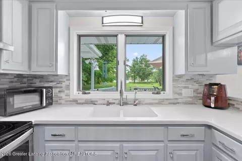 Kitchen - 5644 Bath Rd, Bancroft, MI 48414 photo 3 of 4