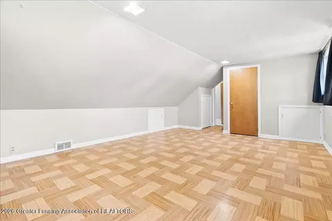 610 E Center St, Ithaca, MI 48847 photo 8