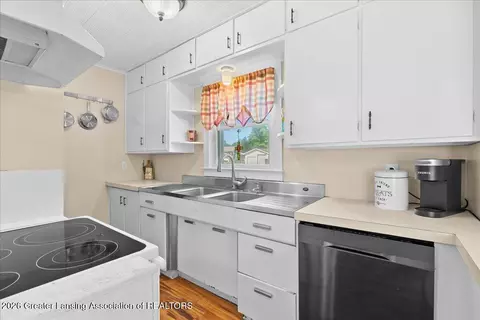 610 E Center St, Ithaca, MI 48847 photo 14
