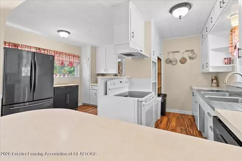 610 E Center St, Ithaca, MI 48847 photo 15
