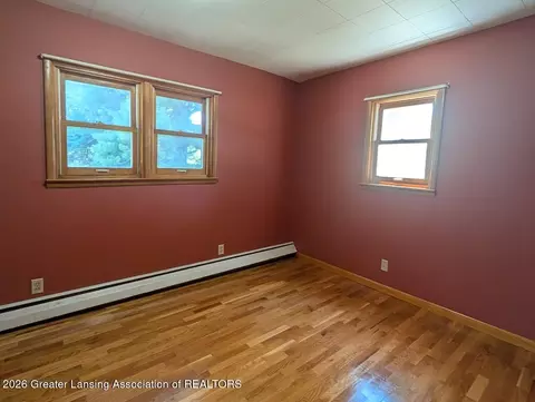 Bedroom - 1033 W Round Lake Rd, Dewitt, MI 48820 photo 1 of 2