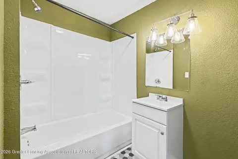 Bath - 915 E Cesar E Chavez Ave, Lansing, MI 48906 photo 1 of 2