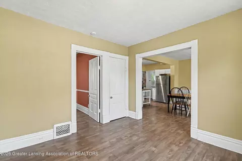 Entry Way - 915 E Cesar E Chavez Ave, Lansing, MI 48906 photo 1 of 4