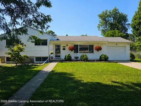 1624 Peggy Pl, Lansing, MI 48910